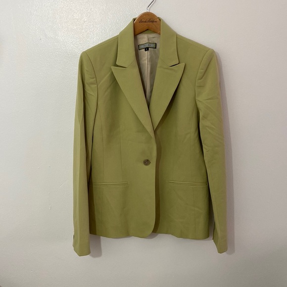 Women’s Blazer - Picture 1 of 8